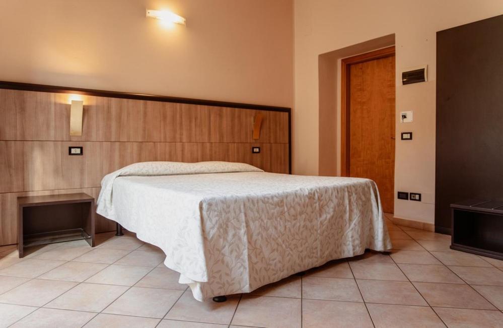 Hotel Rossi Manciano Exterior photo