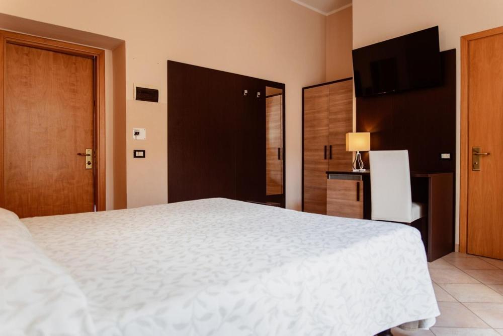 Hotel Rossi Manciano Exterior photo